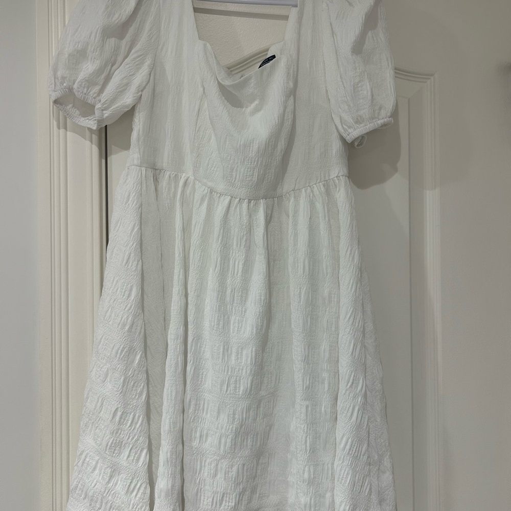 SHEIN Elegant White Midi Dress